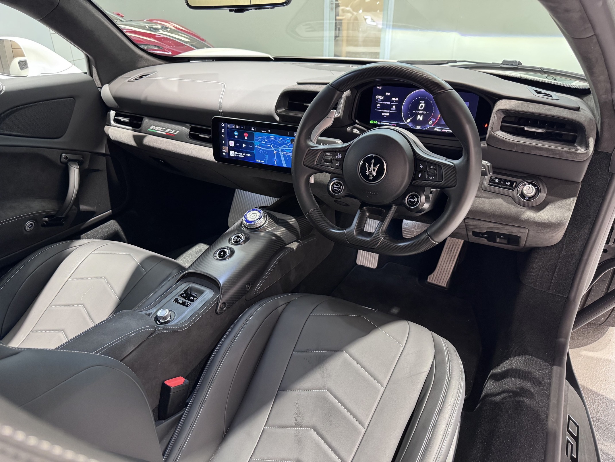 
								Maserati MC20 full									
